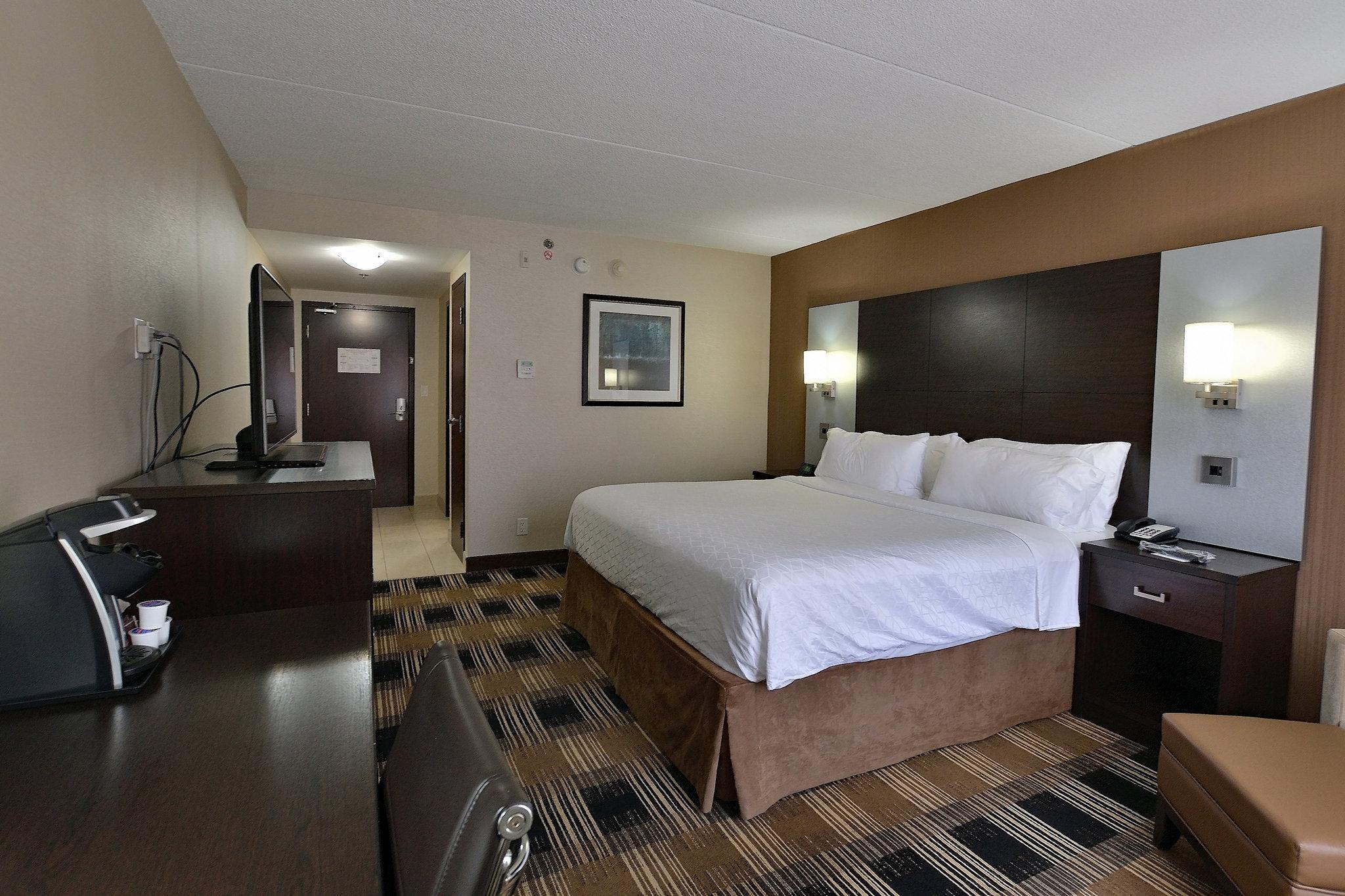 Express & East-orleans By Ihg Hotel